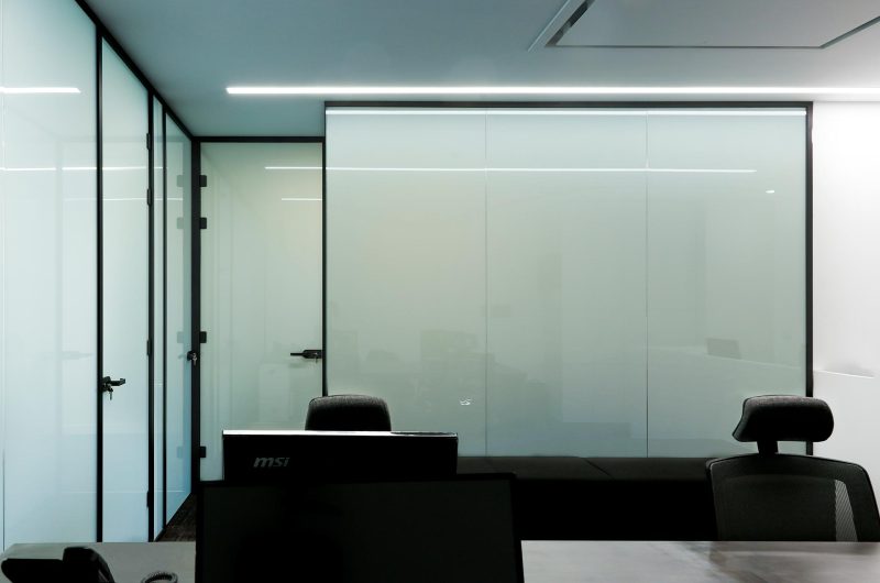 Smart Glass Services in UK: Supply, Install, and Repair